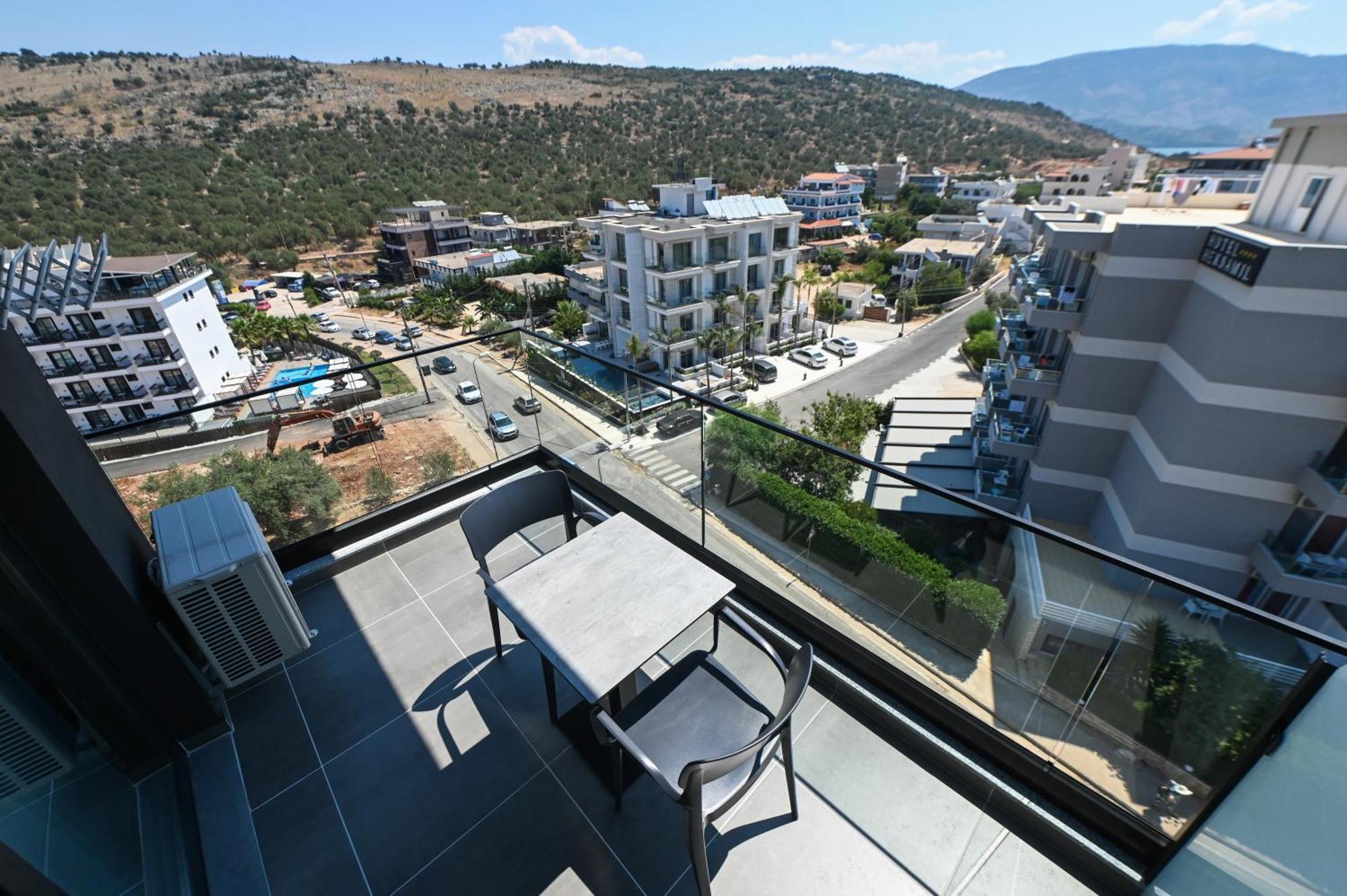 Monun Hotel Ksamil Exterior foto